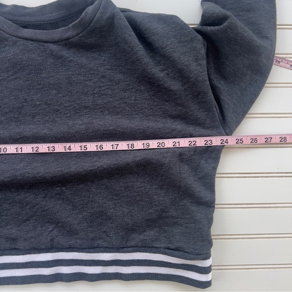 Mossimo crop sweater size large - Picture 6 of 7